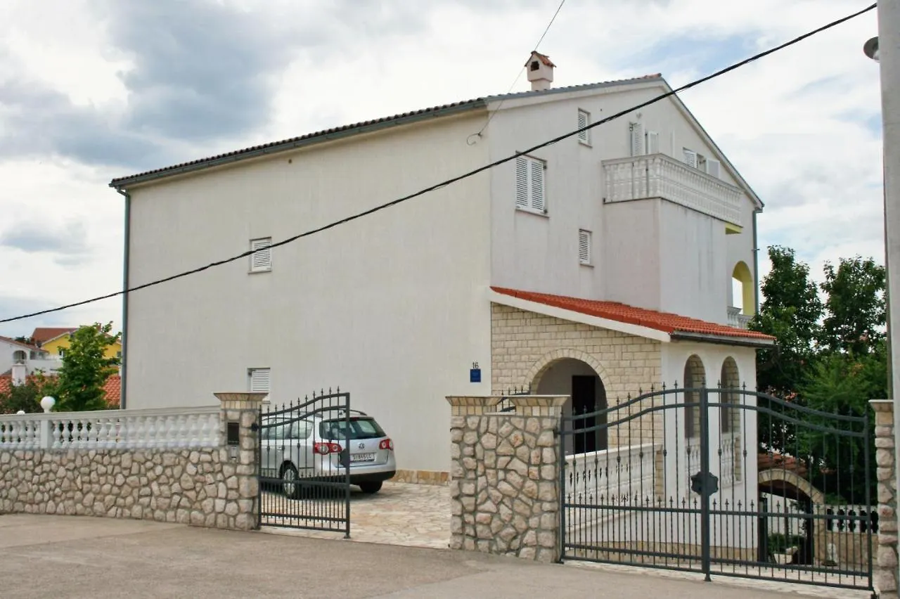 Studio Novi Vinodolski 5526B Apartment